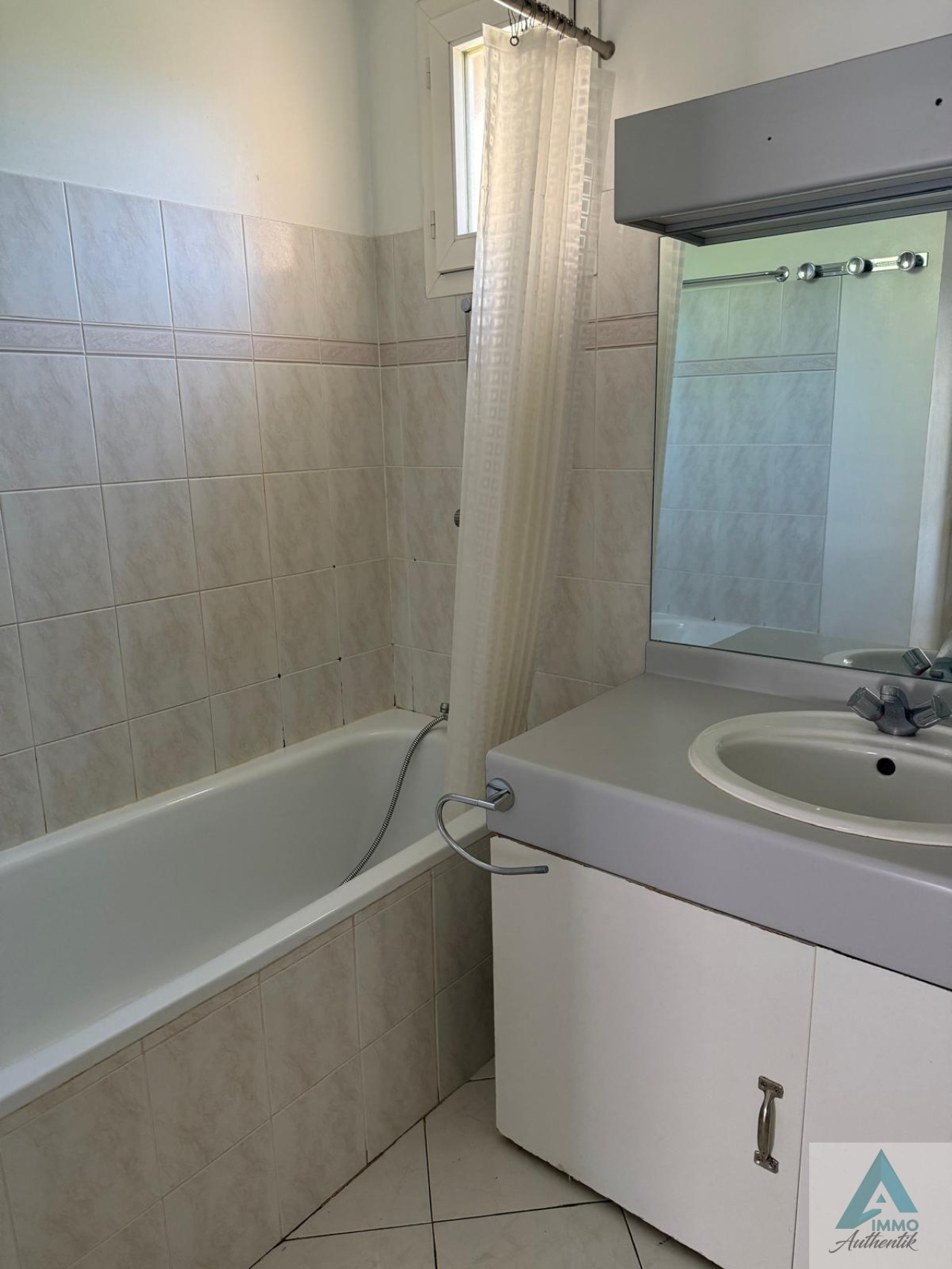 Image_10, Appartement, Aubagne, ref :EB0838