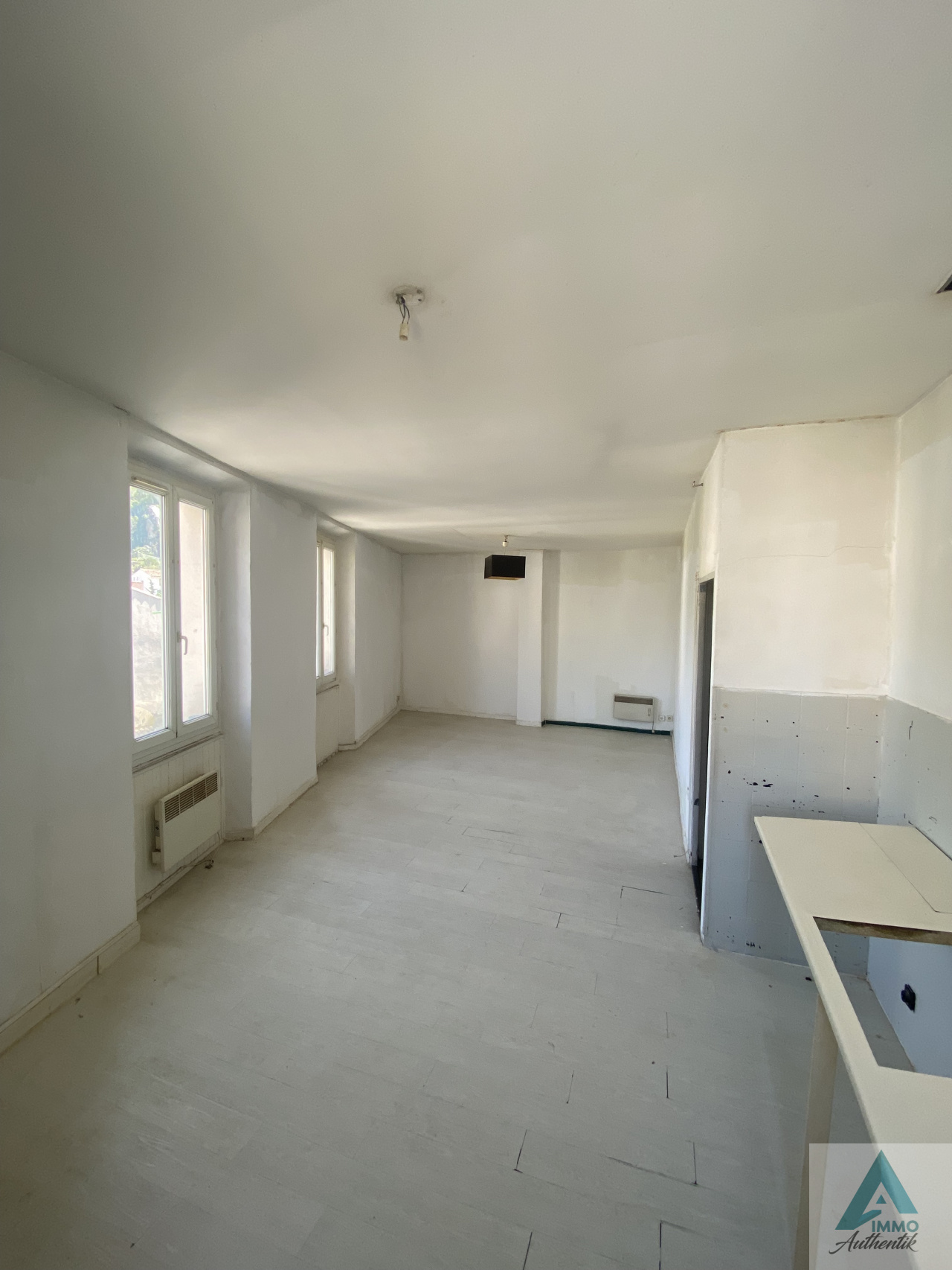 Image_1, Appartement, Roquevaire, ref :EB0735-1