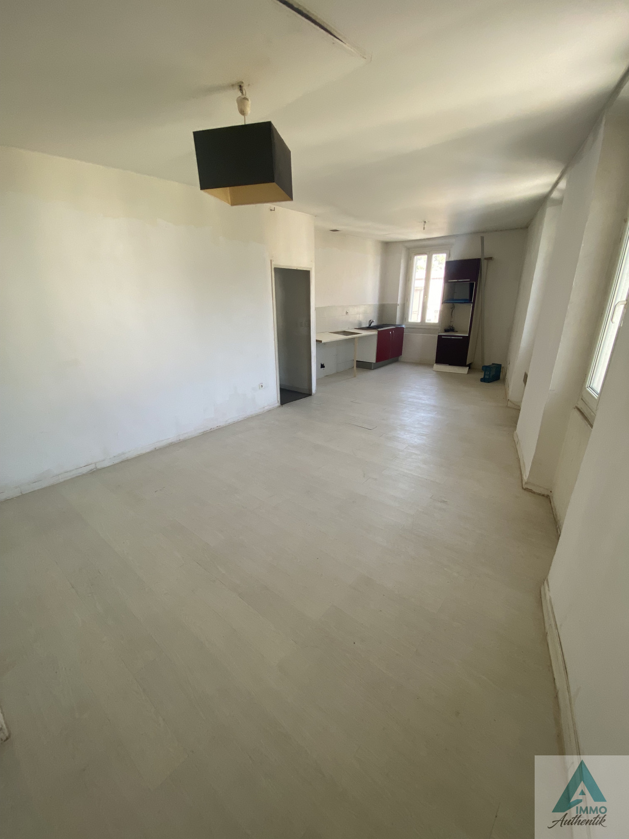 Image_2, Appartement, Roquevaire, ref :EB0735-1