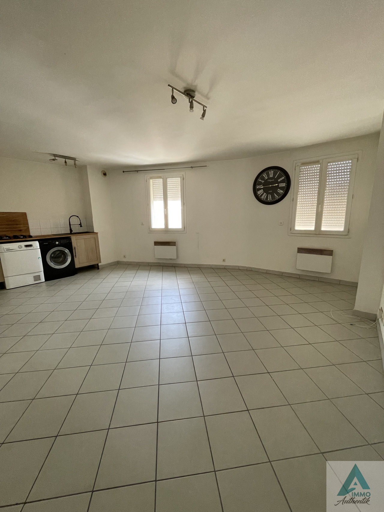 Image_1, Appartement, Cuges-les-Pins, ref :G0497