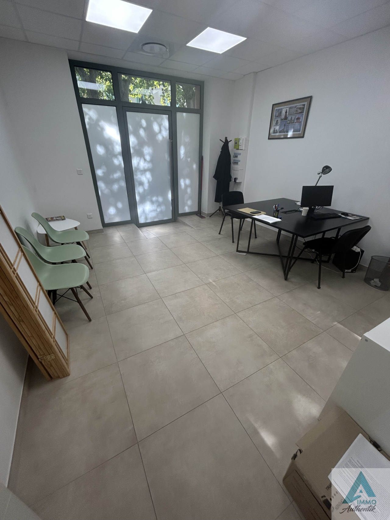 Image_1, Local commercial, Auriol, ref :G0201